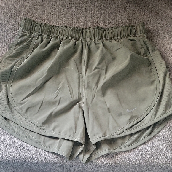 Nike Pants - Nike Women's Olive Green Shorts Size S